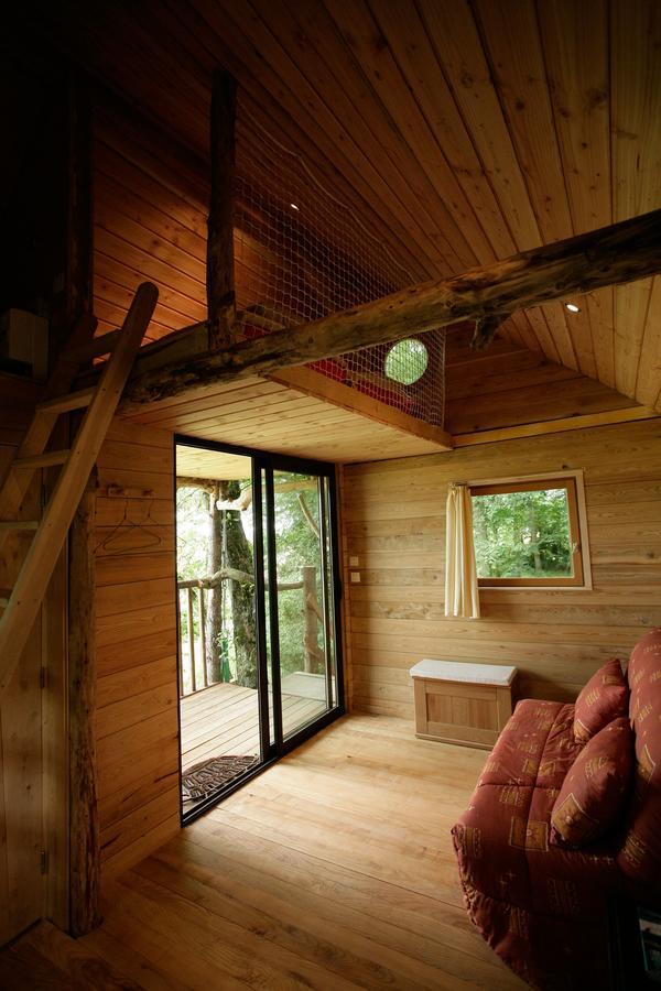 La Cabane Aux Secrets - Au Milieu De Nulle Part Outines Exterior photo